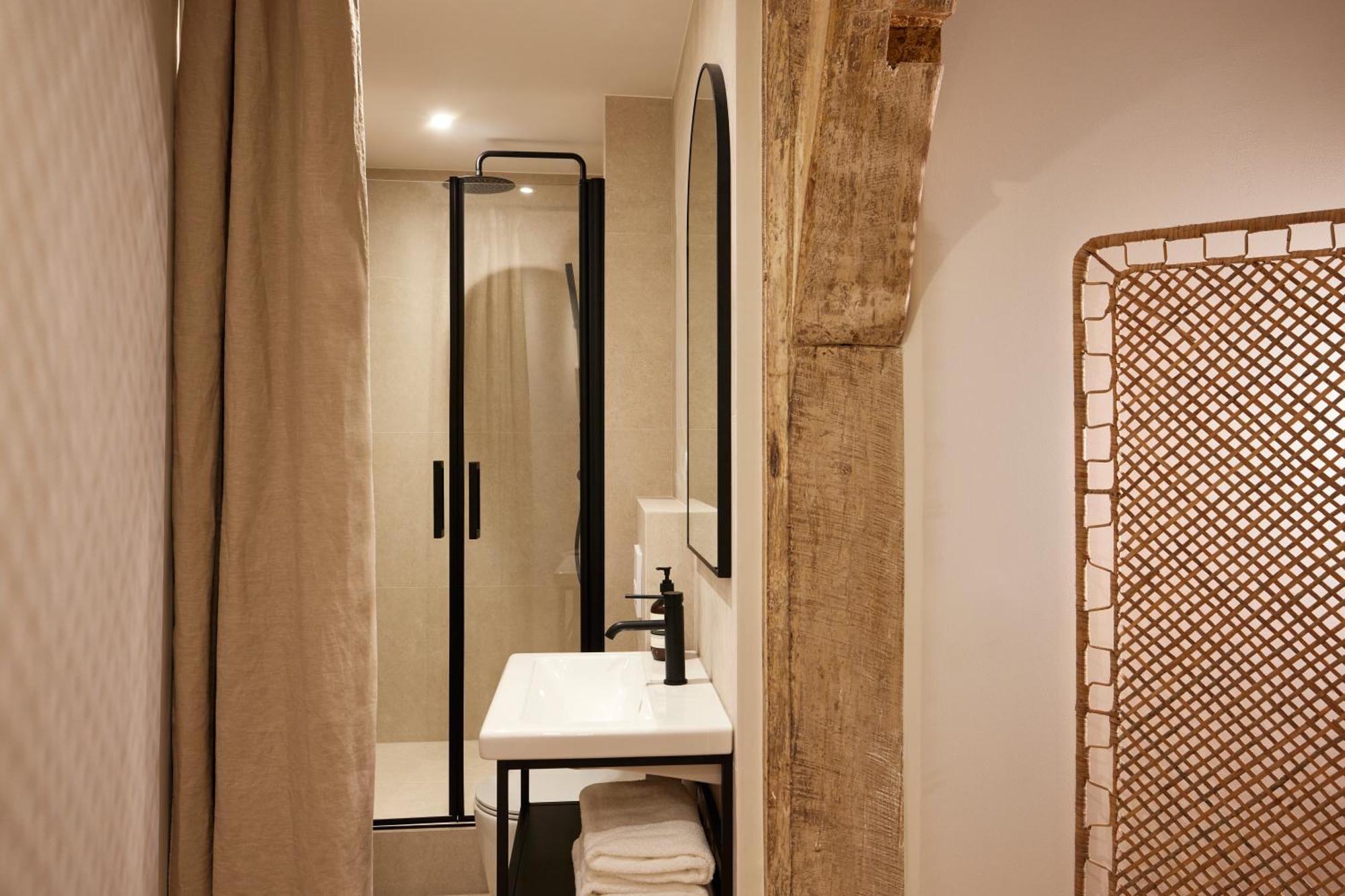 パリStylish 2Br & 2Ba With Private Terraceアパートメント エクステリア 写真
